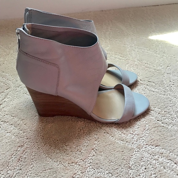 Sole Society so-Haley wedge - Picture 2 of 5